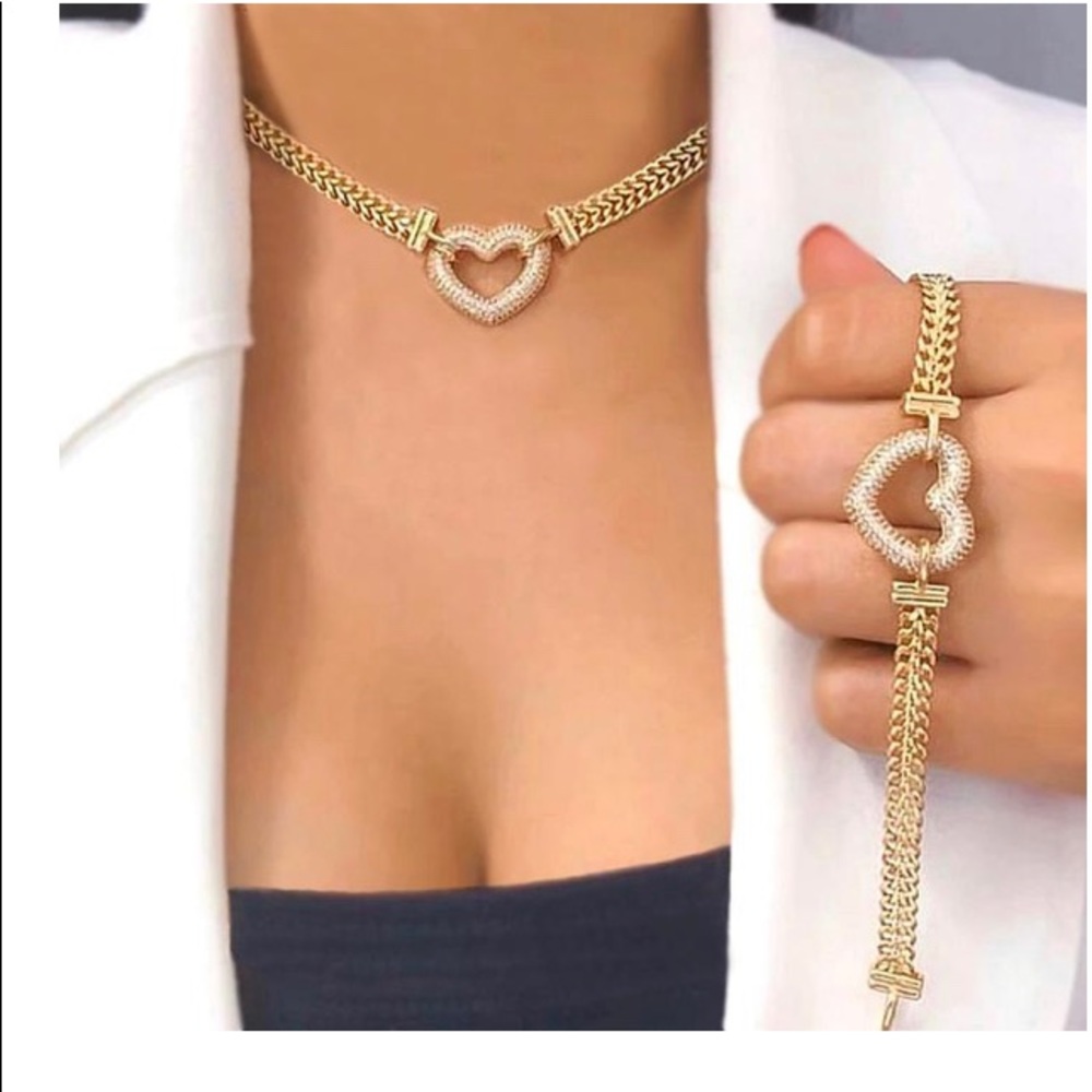 Heart pendant jewelry set (Necklace and bracelet)